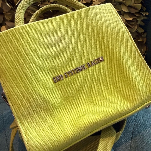 Brandon Blackwood ESR Tote - Picture 7 of 9